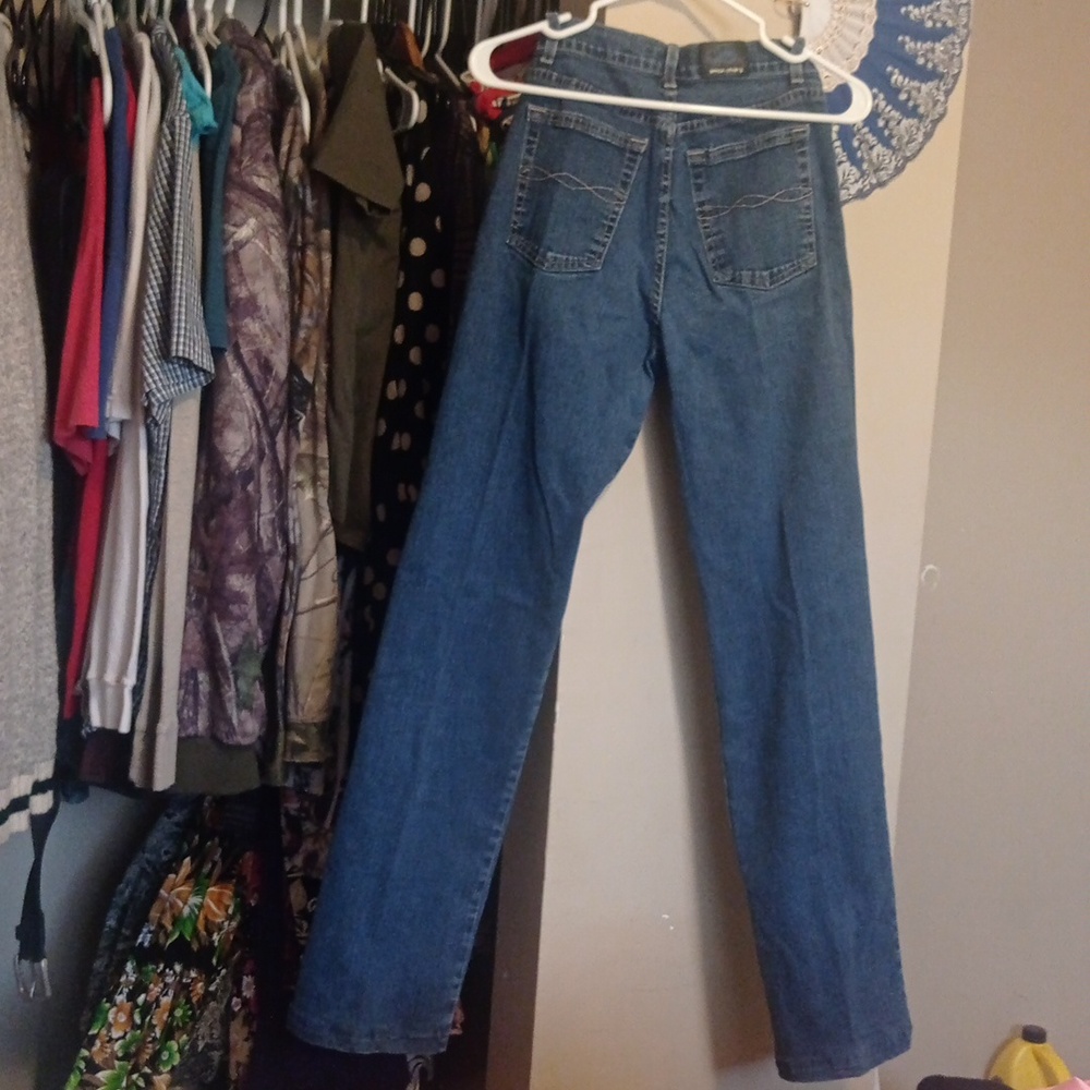 Blue Jeans - Picture 4 of 4